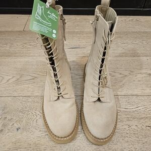 Sam Edelman Tan Lace-Up Boots
